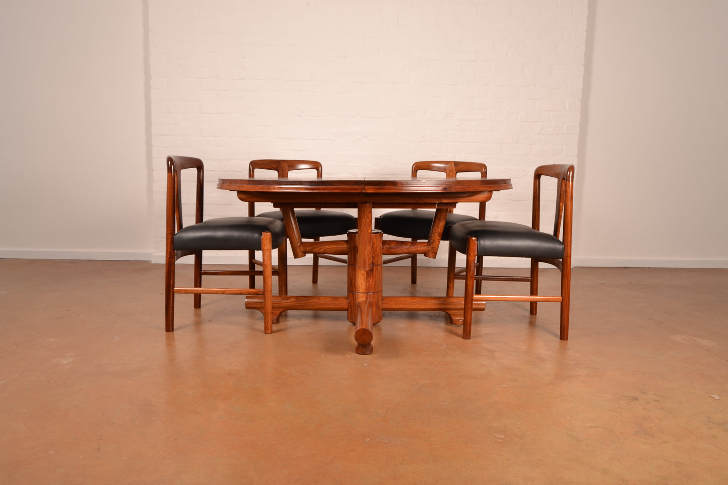 4-6 Seater MCM Extendable Dining Table by Artecasa