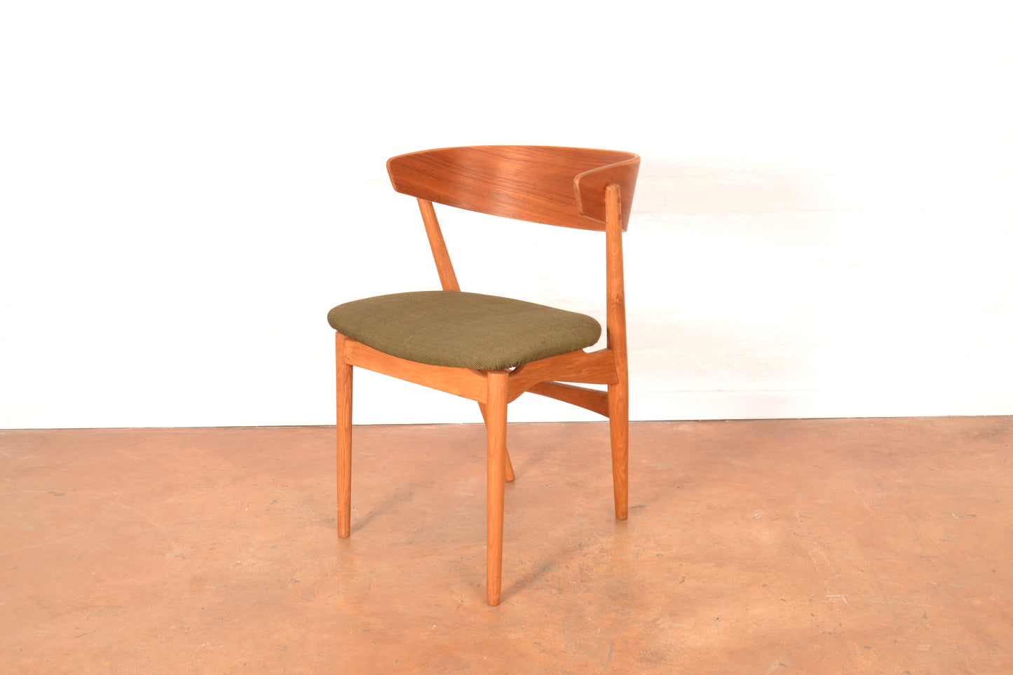 Set of 6 x Danish Mid Century Modern Dining Chairs by Sibast Møbler