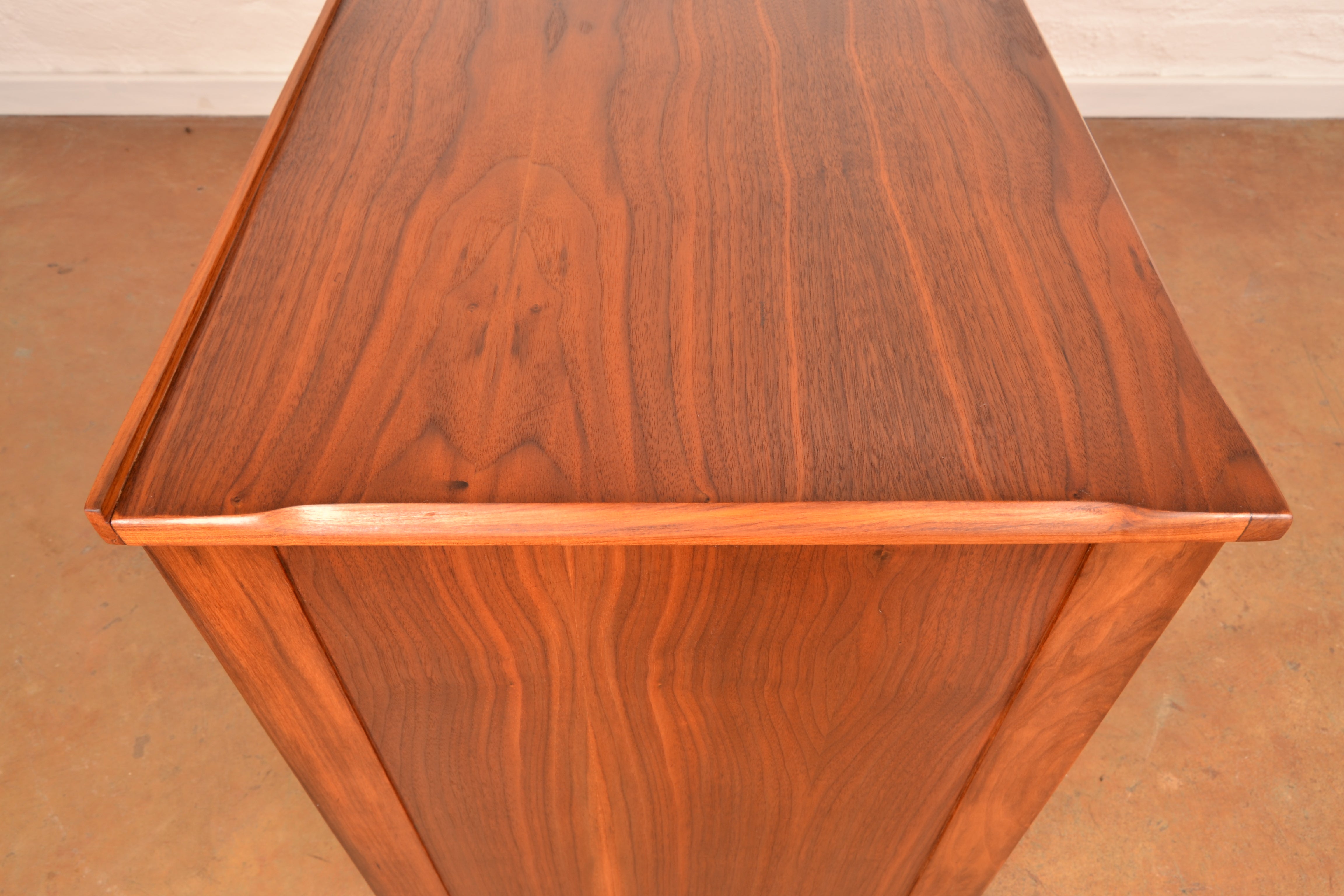 Mid Century Modern 6-Tier Chest of Drawers by Torrente