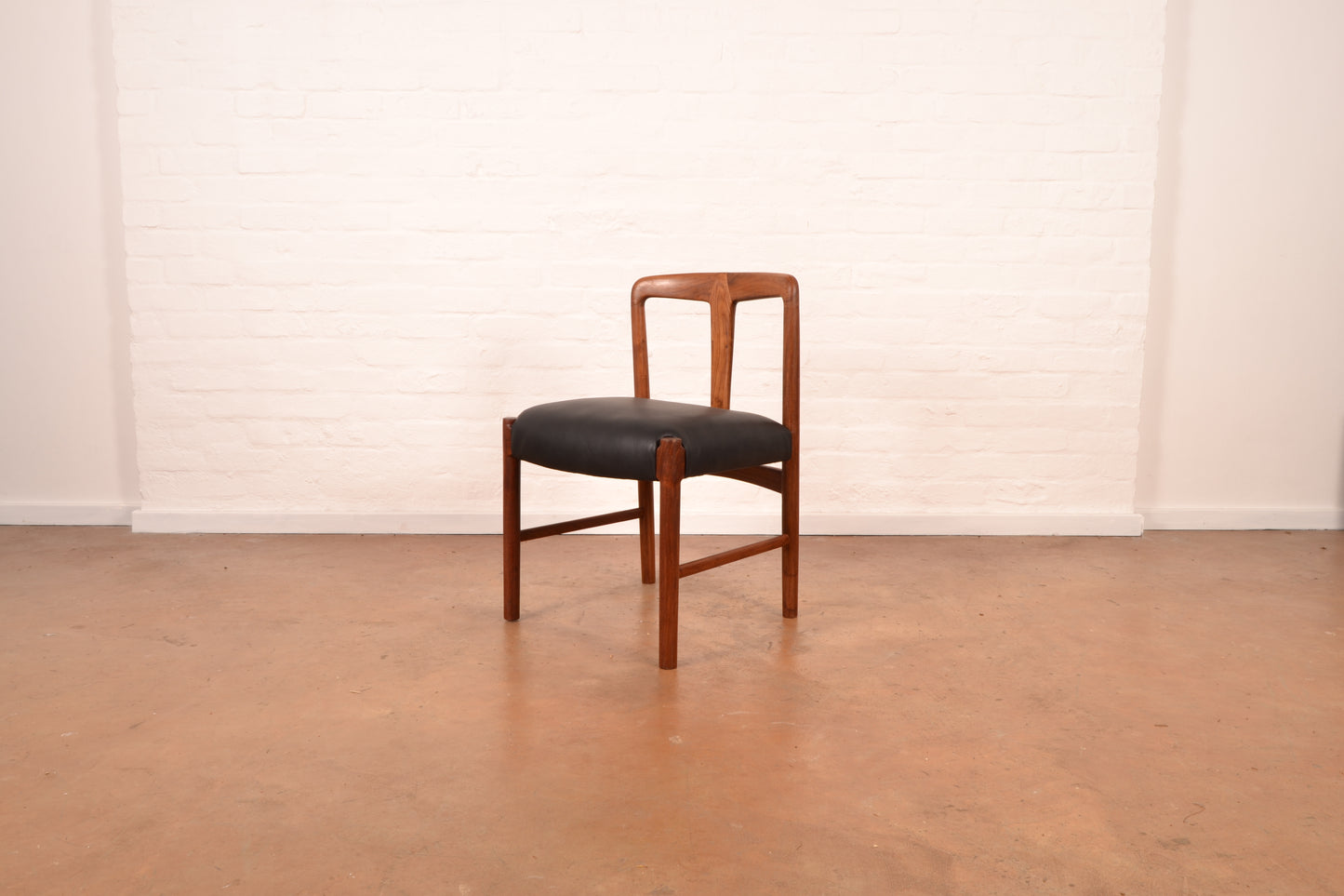 Set of 4 Mid Century Modern Dining Chairs by Artecasa
