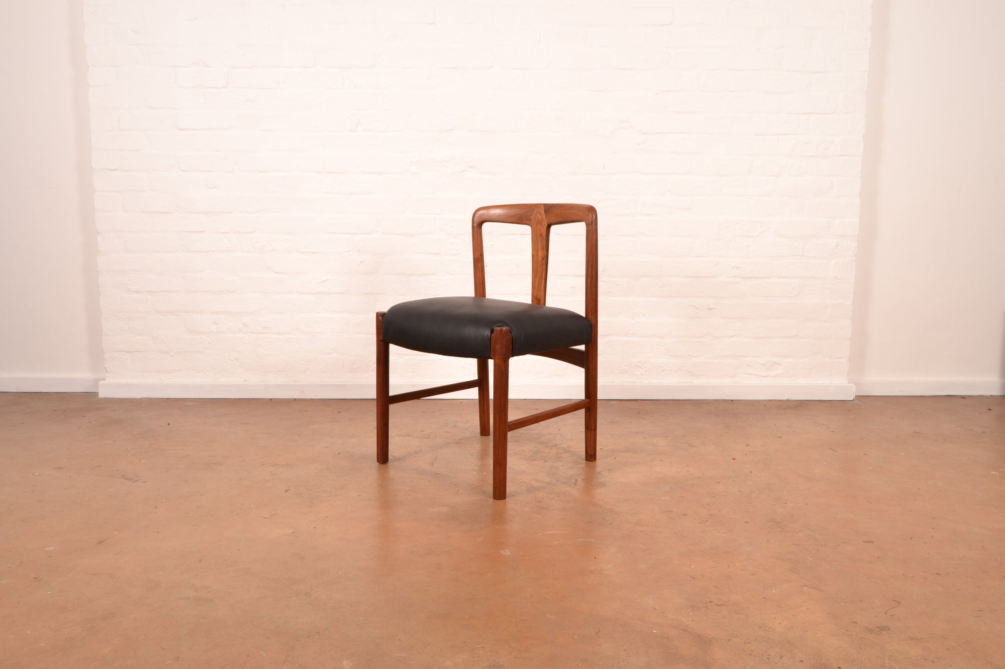 Set of 4 Mid Century Modern Dining Chairs by Artecasa