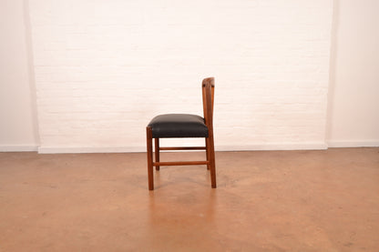 4–6 Seater Extendable South African Mid-Century Modern Dining Set in Solid Kiaat by Artecasa  – Expertly Restored with Genuine Leather Upholstery