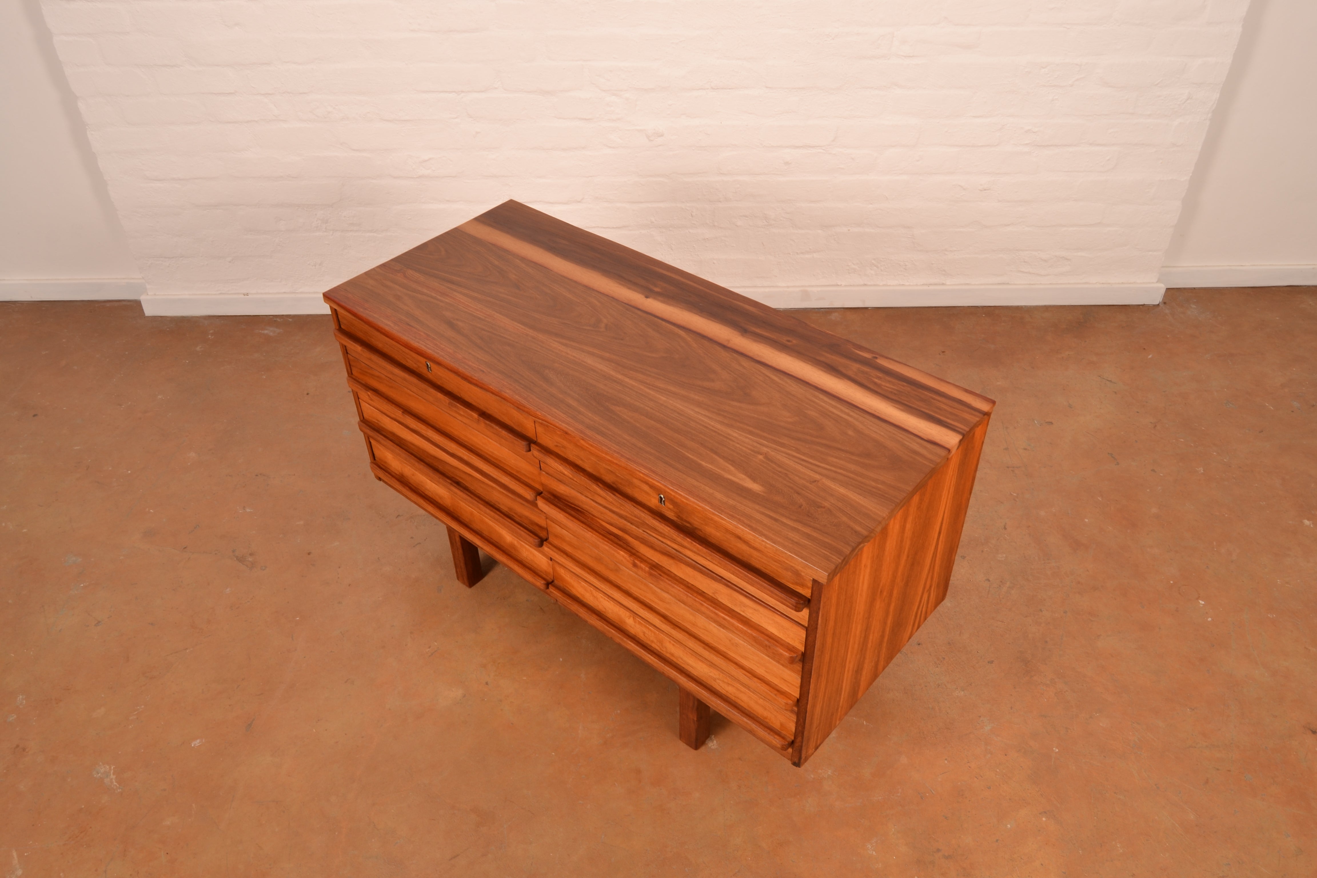 8-Drawer Mid-Century Modern Chest of Drawers in Kiaat