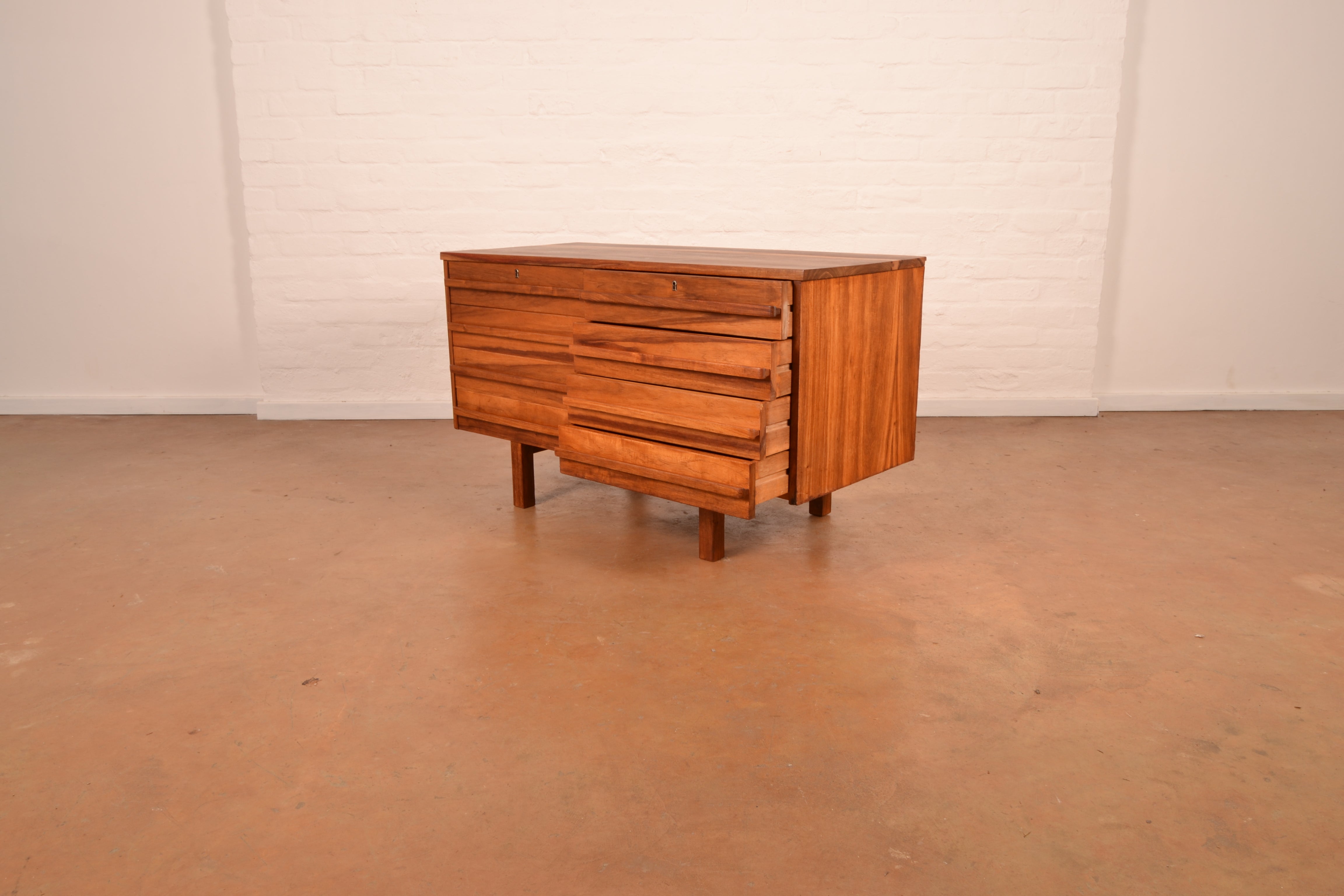 8-Drawer Mid-Century Modern Chest of Drawers in Kiaat