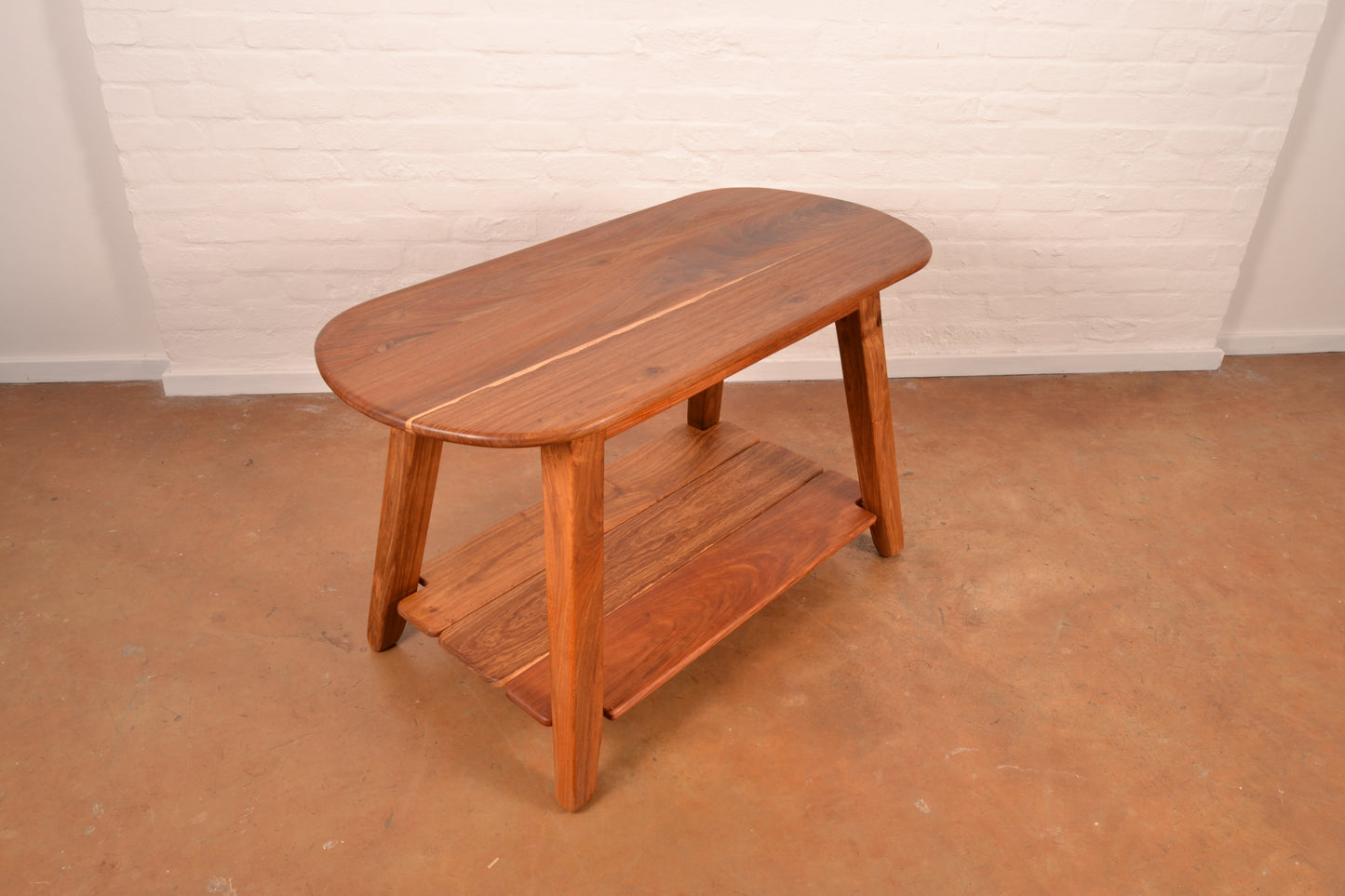 Clapton Range: The Layla Display Table