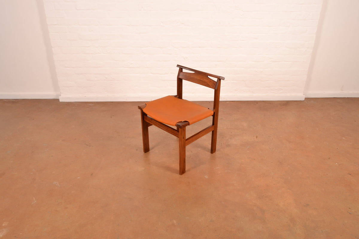 Set of 6 x Vintage Kallenbach’s South African Mid-Century Modern Dining Chairs by John Tabraham in Solid Kiaat & Full-Grain Leather