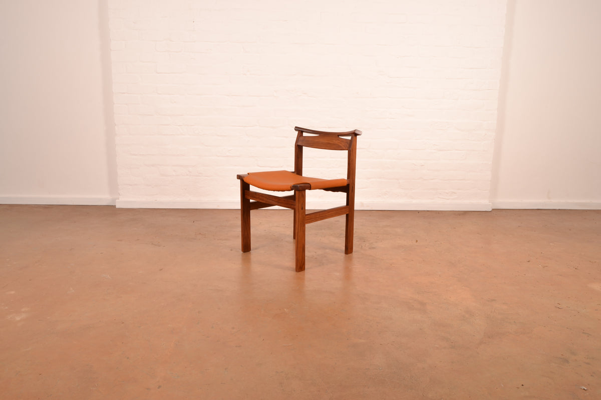 Set of 6 x Vintage Kallenbach’s South African Mid-Century Modern Dining Chairs by John Tabraham in Solid Kiaat & Full-Grain Leather