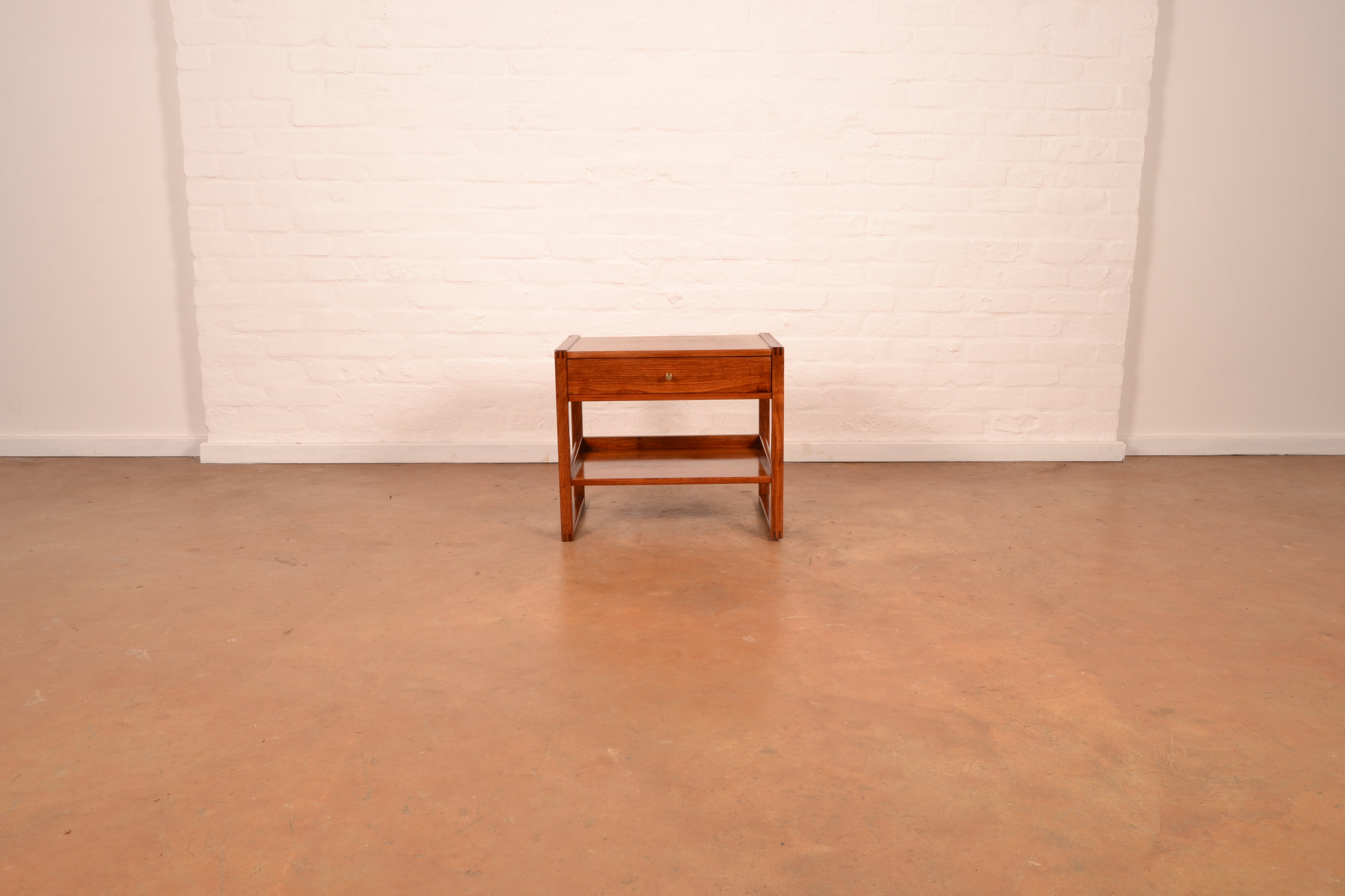 Kallenbach’s Mid-Century Modern Kiaat Nightstand