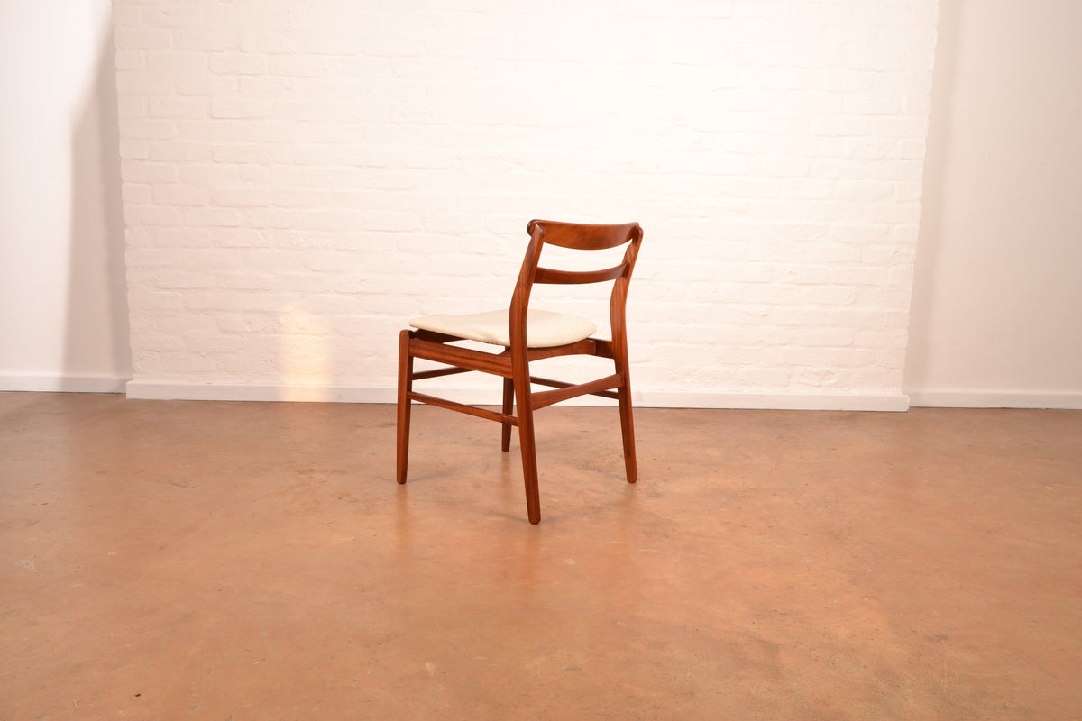 Vintage South African John Tabraham for DS Vorster & Co Mid-Century Modern 6–8 Seater Extendable Dining Set in African Mahogany – Original 1960s