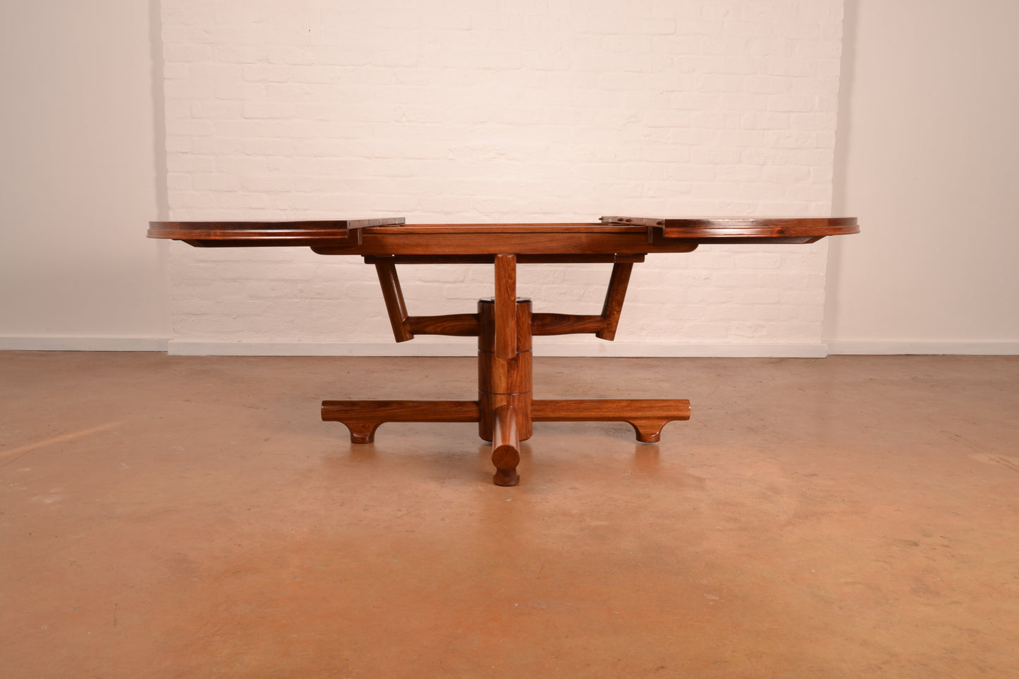 4–6 Seater Extendable South African Mid-Century Modern Dining Set in Solid Kiaat by Artecasa  – Expertly Restored with Genuine Leather Upholstery