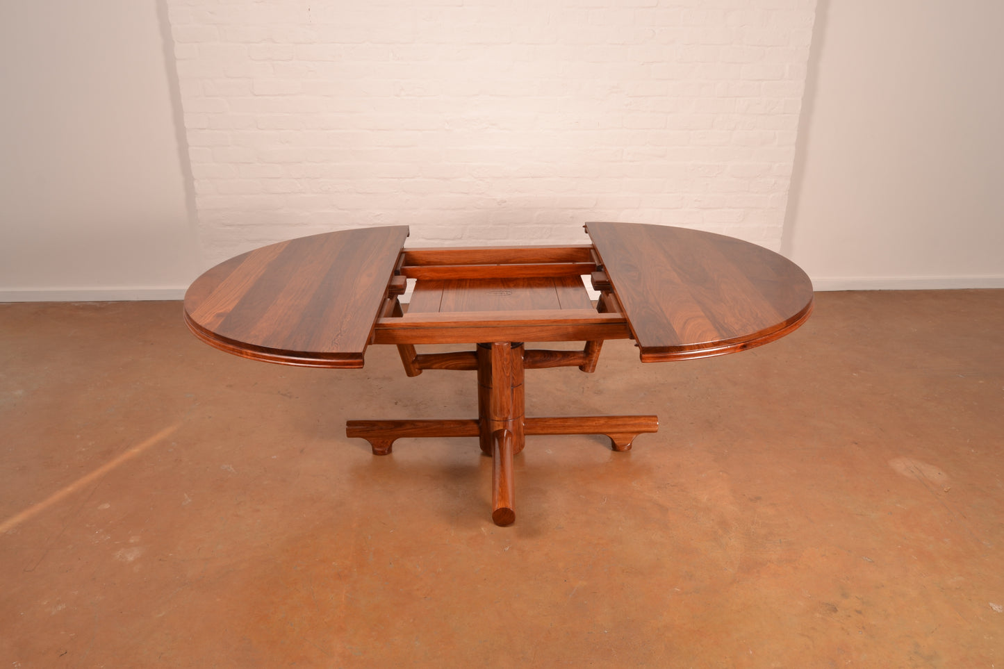 4–6 Seater Extendable South African Mid-Century Modern Dining Set in Solid Kiaat by Artecasa  – Expertly Restored with Genuine Leather Upholstery