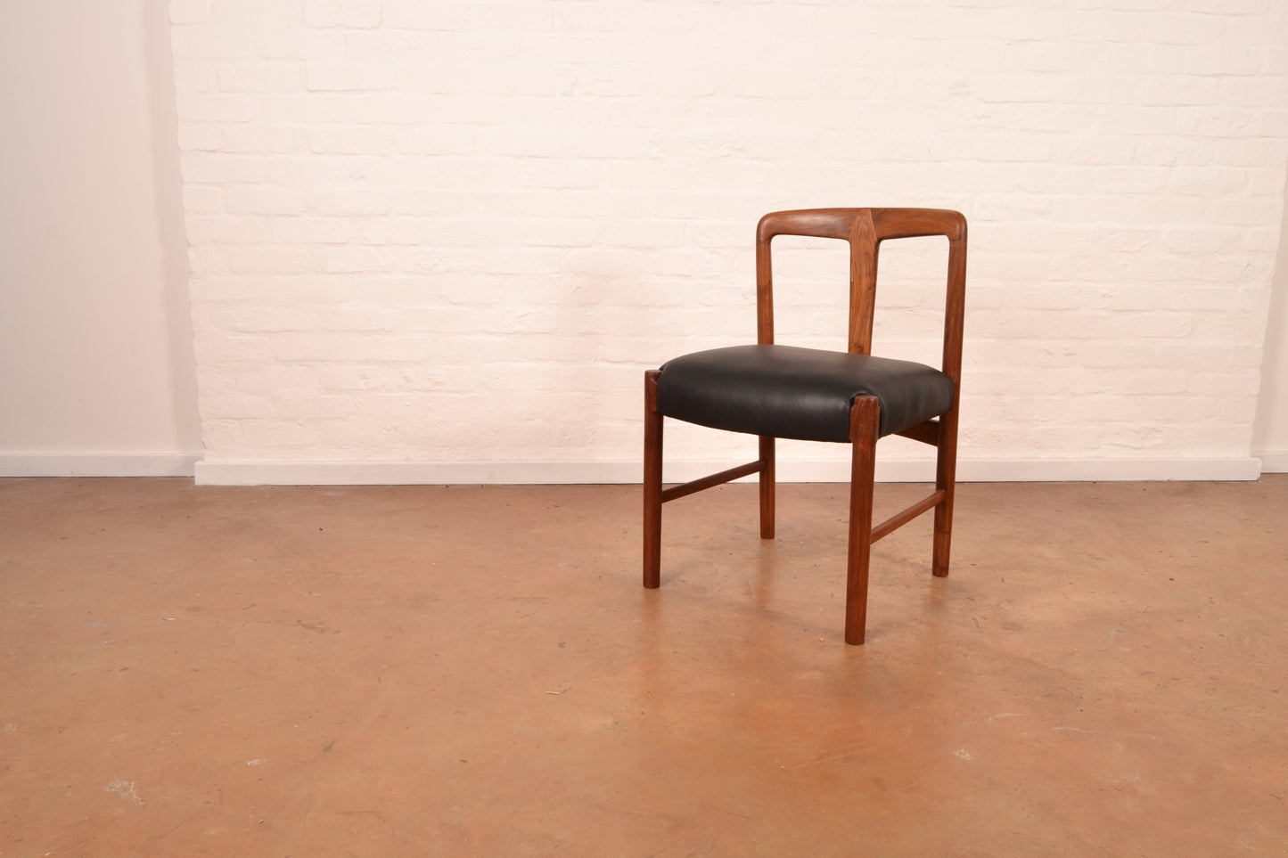 Set of 4 Mid Century Modern Dining Chairs by Artecasa