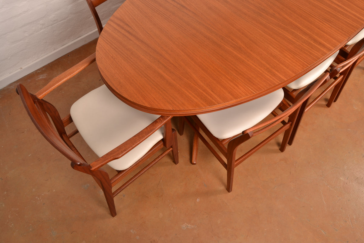 Vintage South African John Tabraham for DS Vorster & Co Mid-Century Modern 6–8 Seater Extendable Dining Set in African Mahogany – Original 1960s