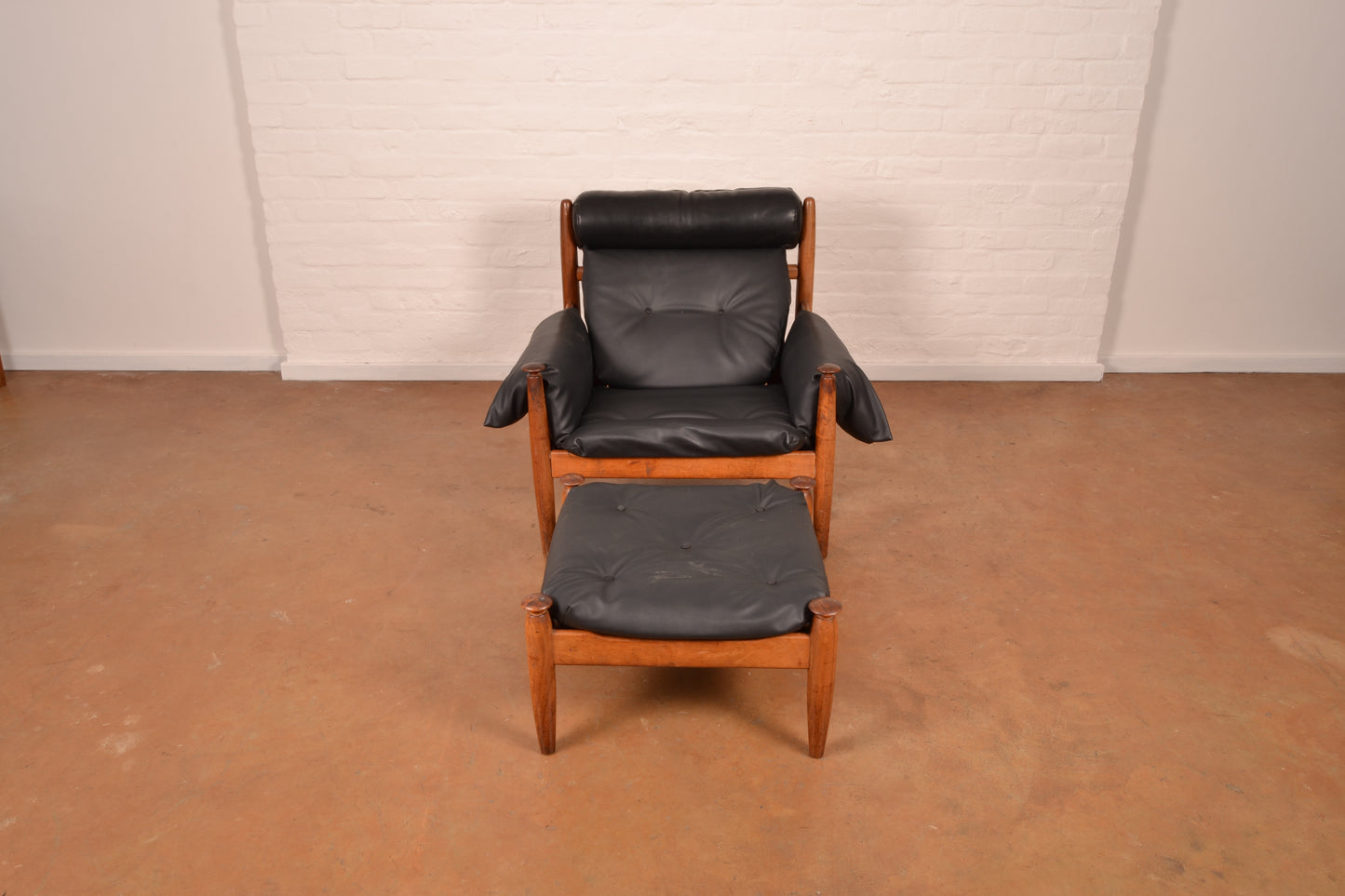 Vintage ‘Amiral’ Lounge Chair & Ottoman in Solid Kiaat