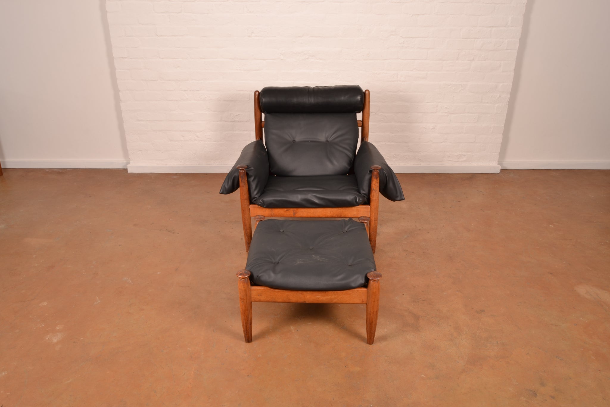 Vintage ‘Amiral’ Lounge Chair & Ottoman in Solid Kiaat
