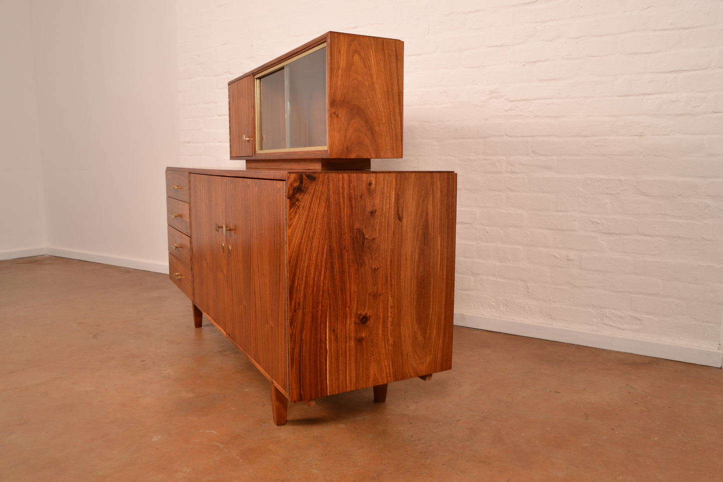 Vintage MCM Sideboard & Display Cabinet in Kiaat by Kallenbach's