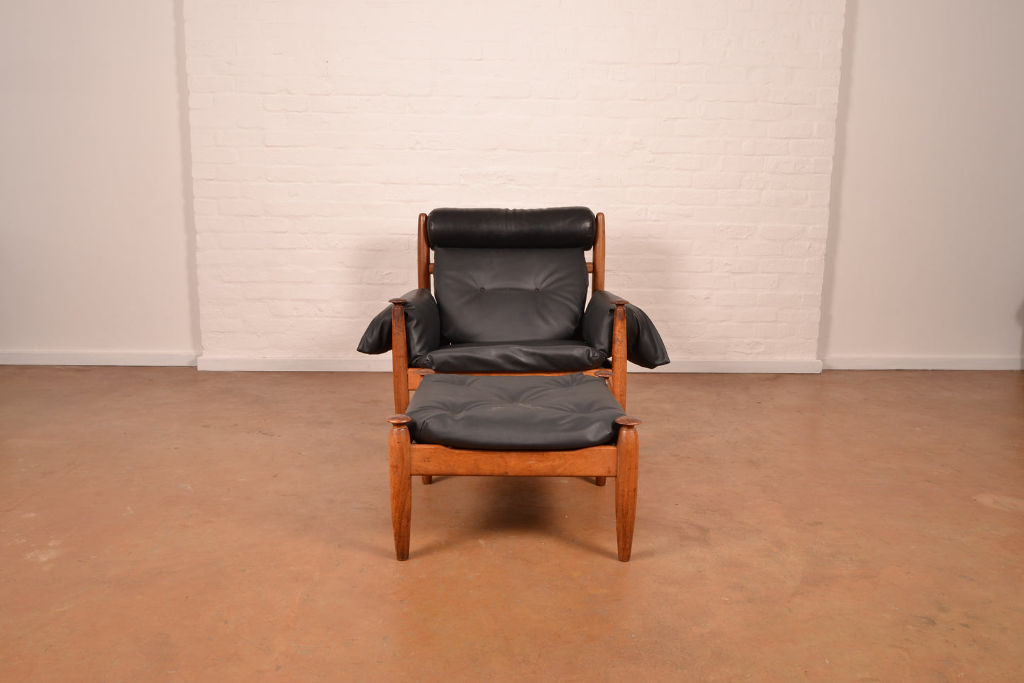 Vintage ‘Amiral’ Lounge Chair & Ottoman in Solid Kiaat