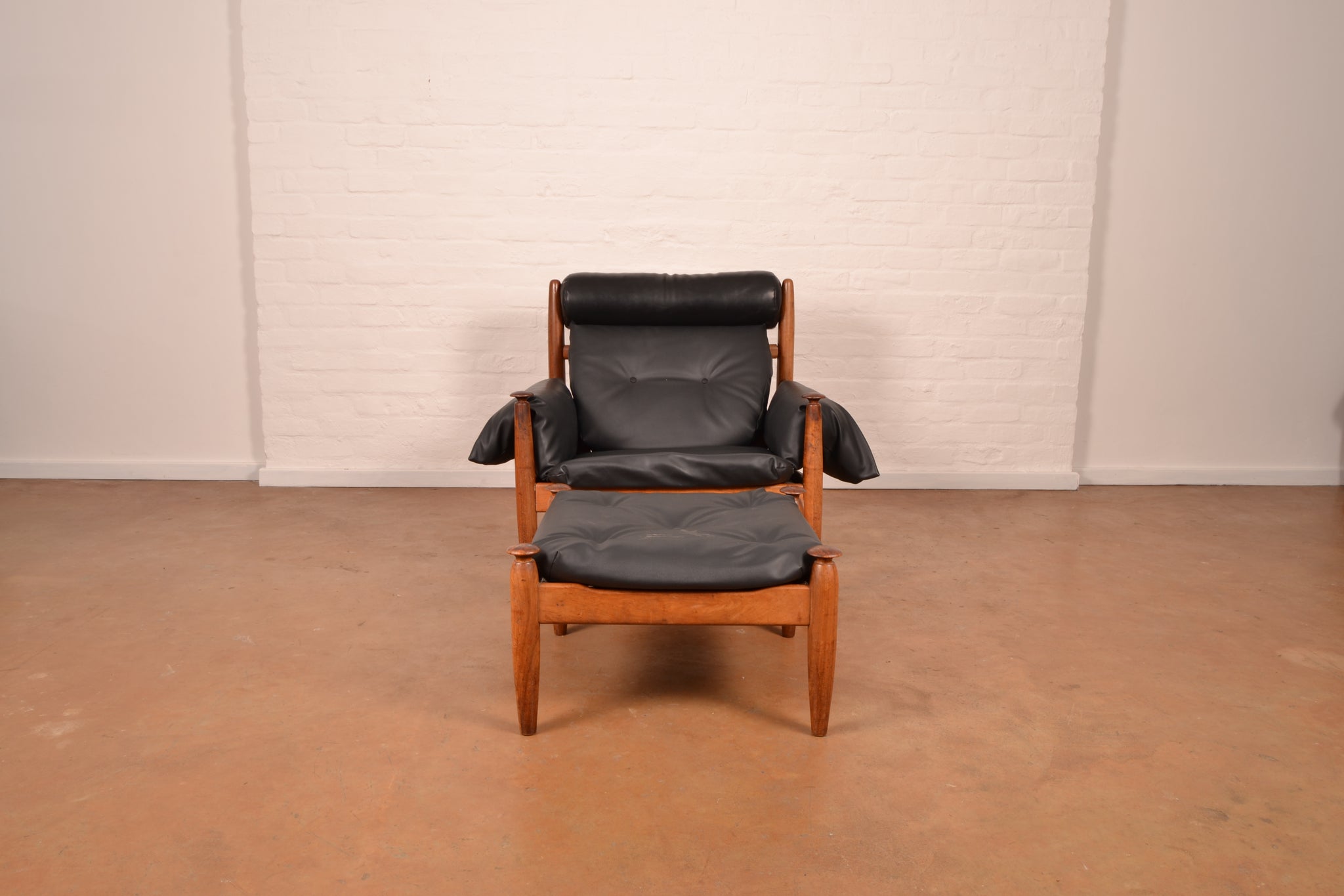 Vintage ‘Amiral’ Lounge Chair & Ottoman in Solid Kiaat