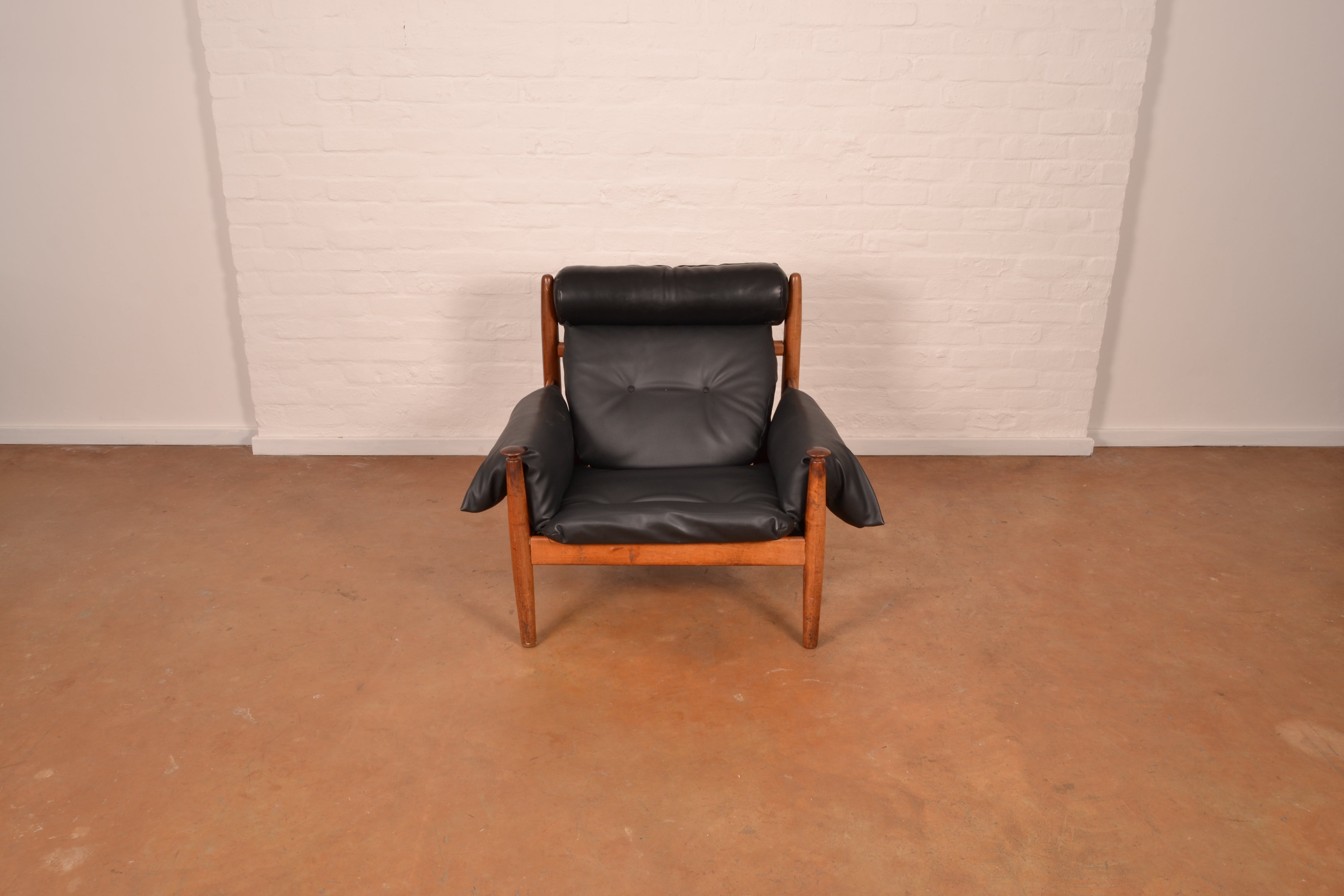 Vintage ‘Amiral’ Lounge Chair & Ottoman in Solid Kiaat