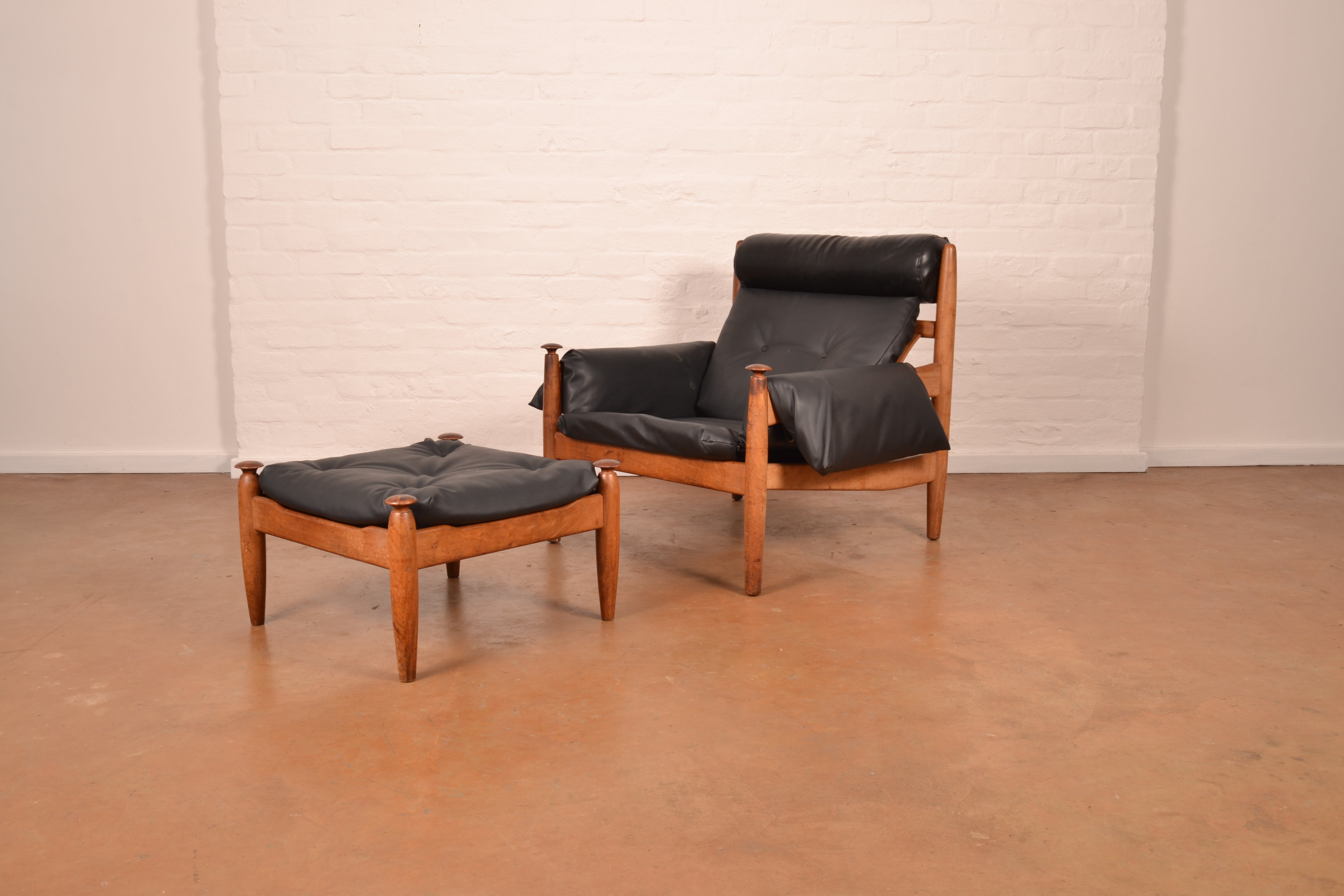 Vintage ‘Amiral’ Lounge Chair & Ottoman in Solid Kiaat