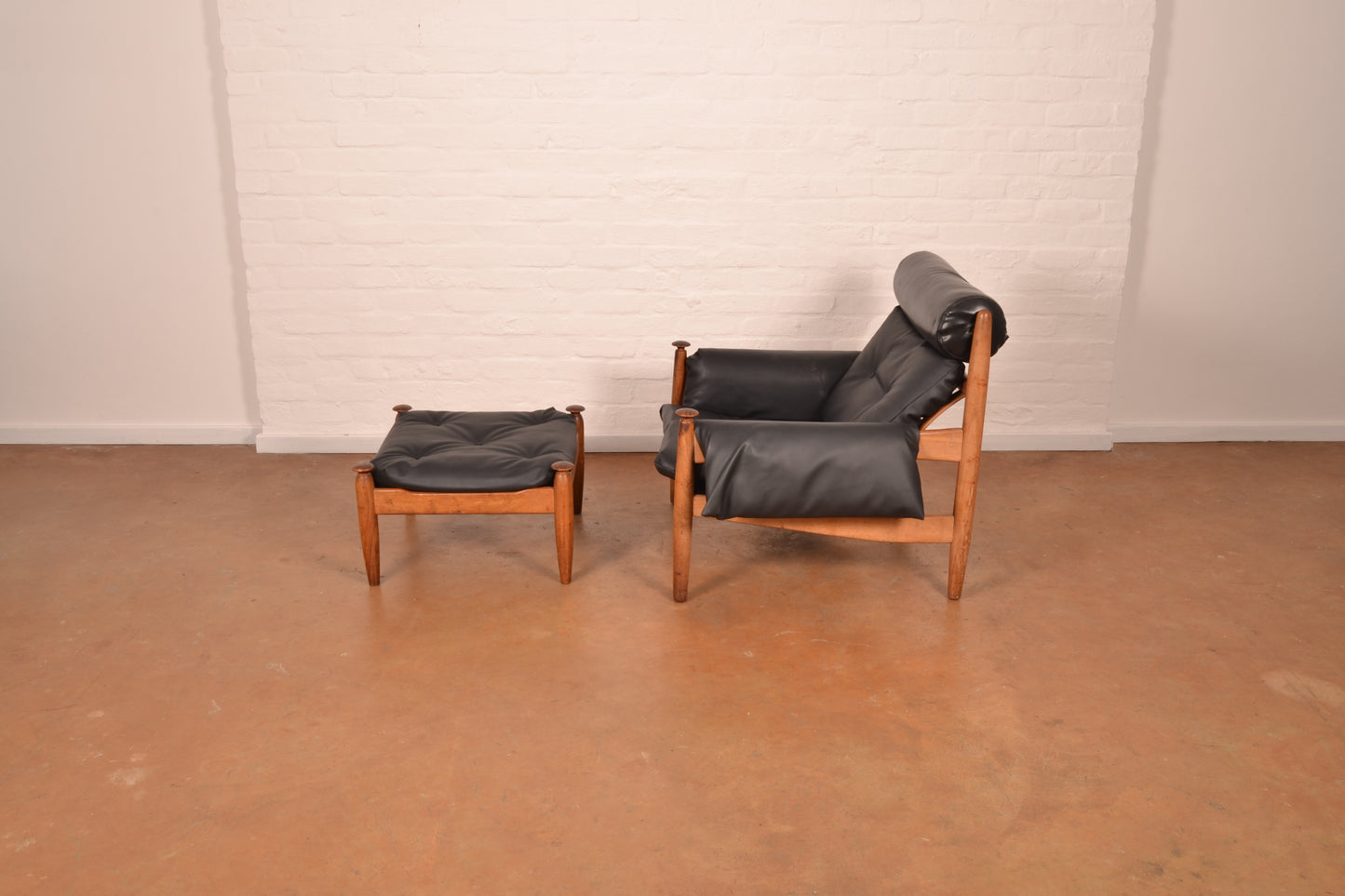 Vintage ‘Amiral’ Lounge Chair & Ottoman in Solid Kiaat