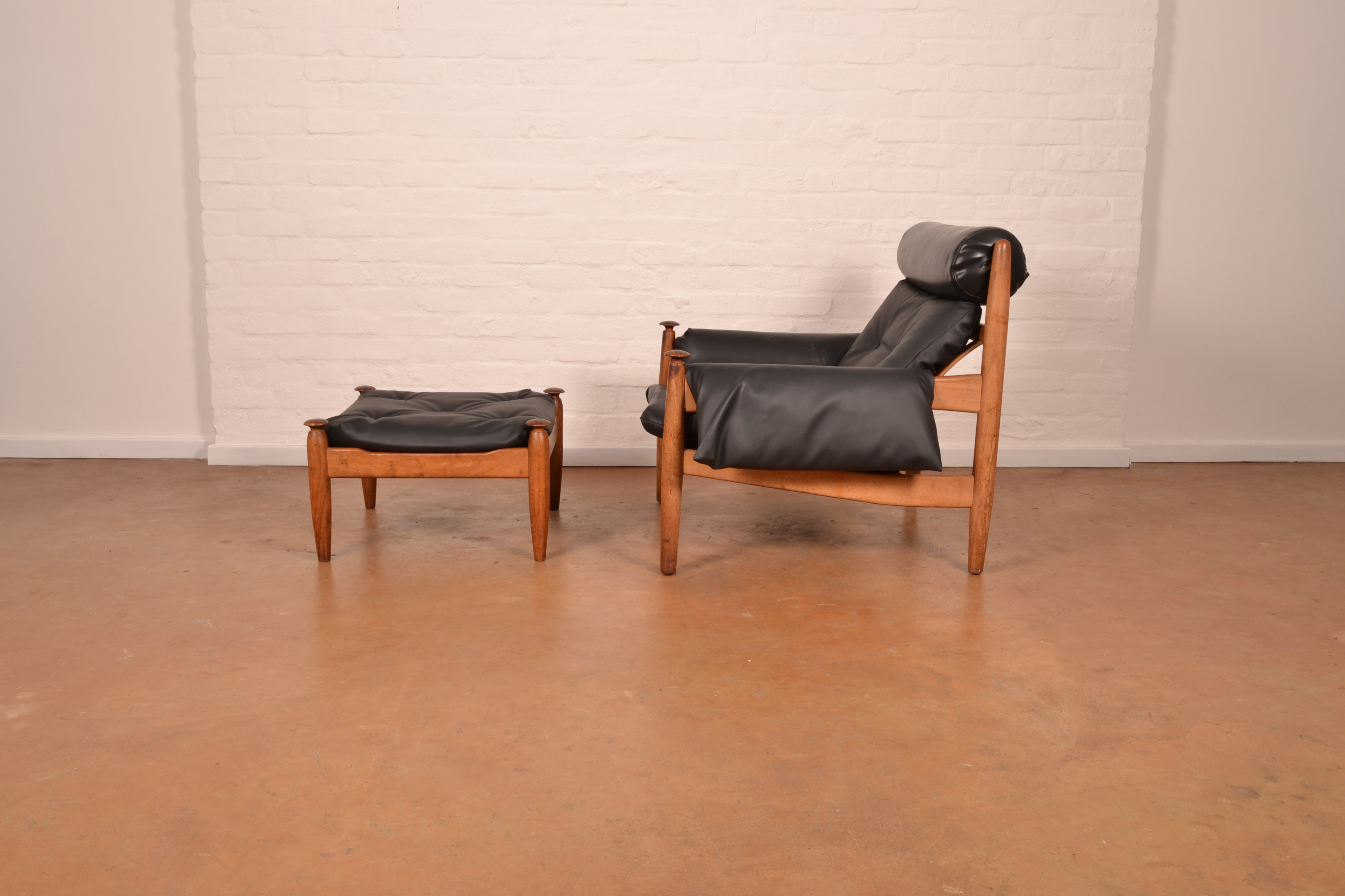 Vintage ‘Amiral’ Lounge Chair & Ottoman in Solid Kiaat