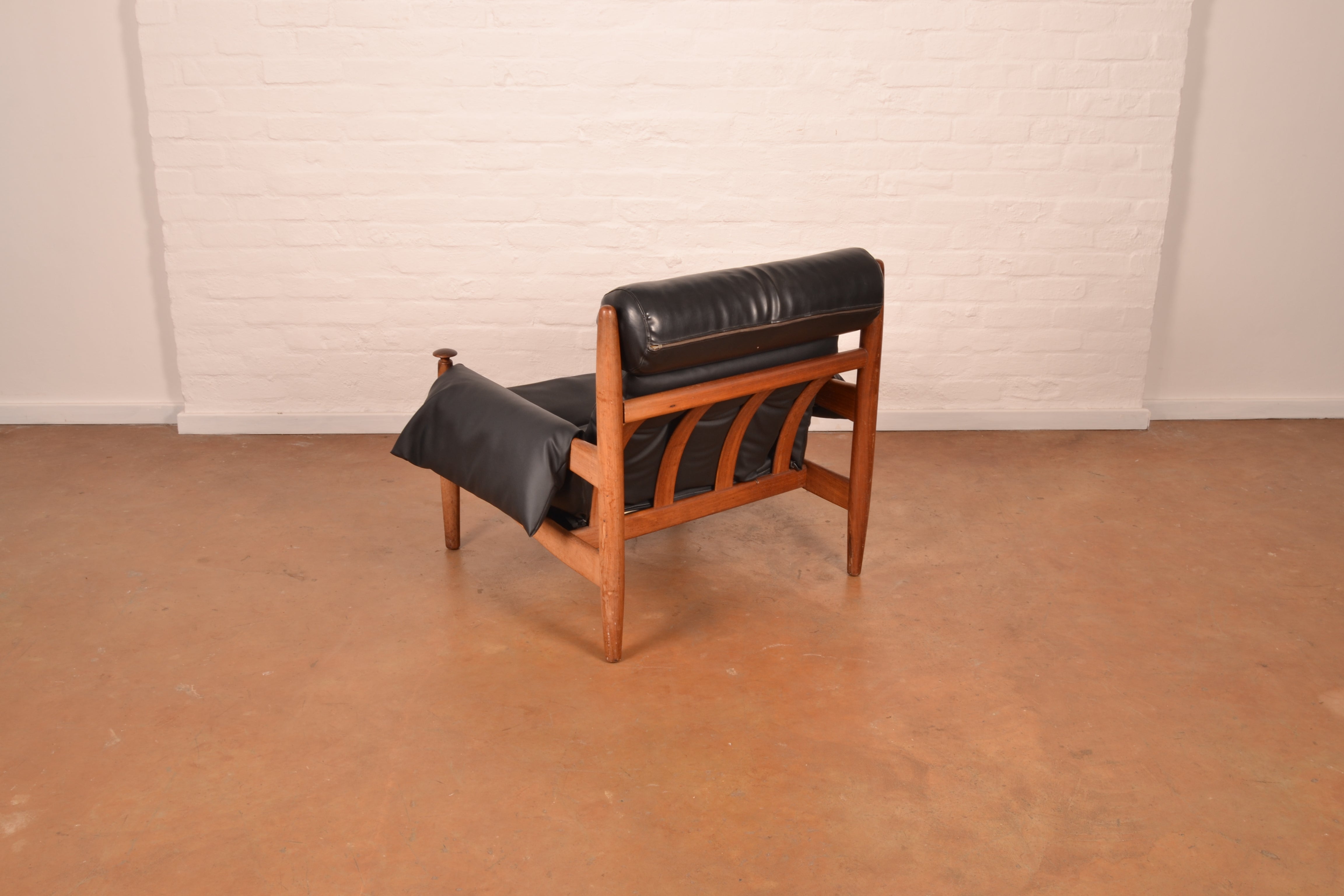 Vintage ‘Amiral’ Lounge Chair & Ottoman in Solid Kiaat