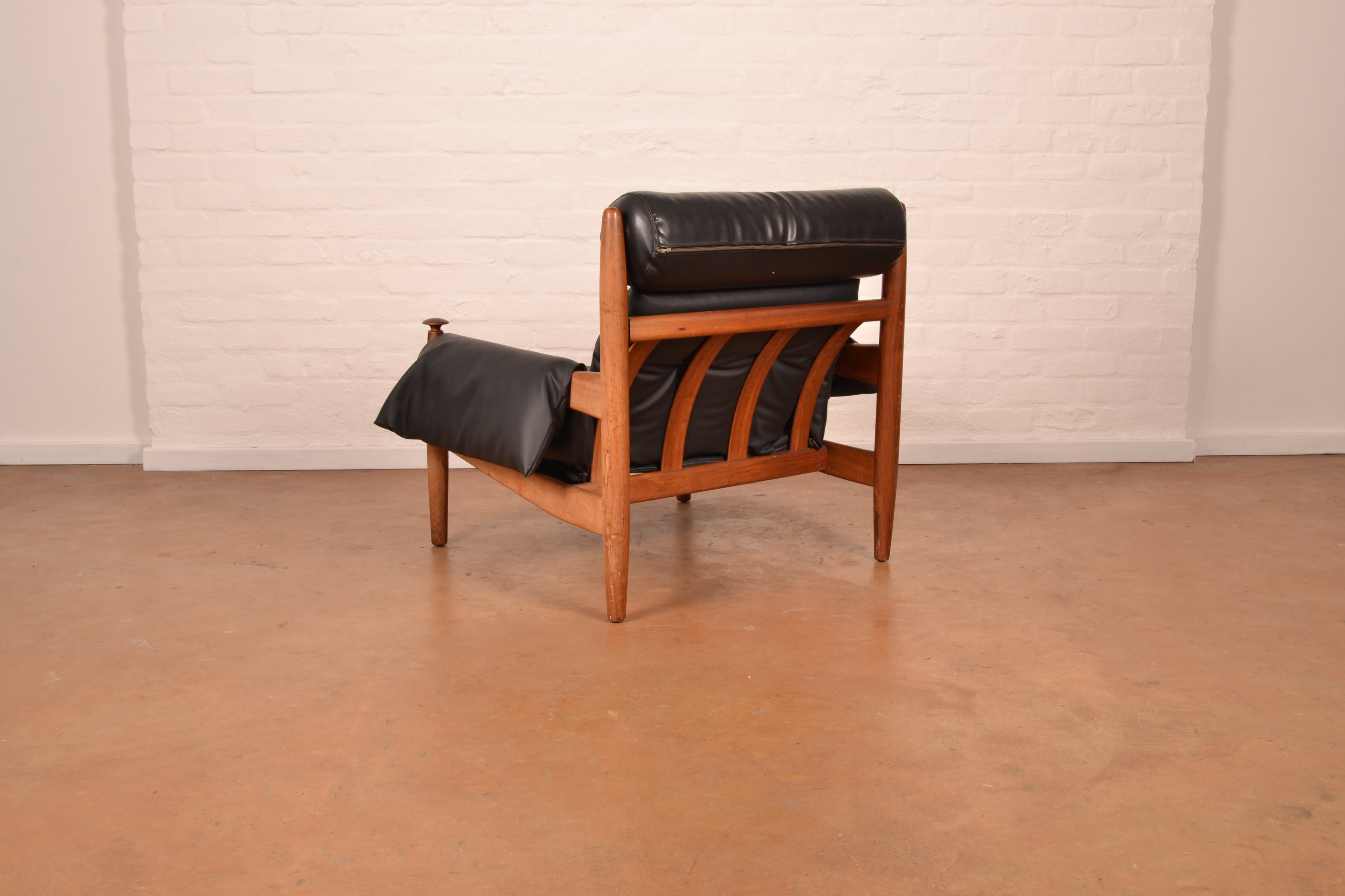 Vintage ‘Amiral’ Lounge Chair & Ottoman in Solid Kiaat