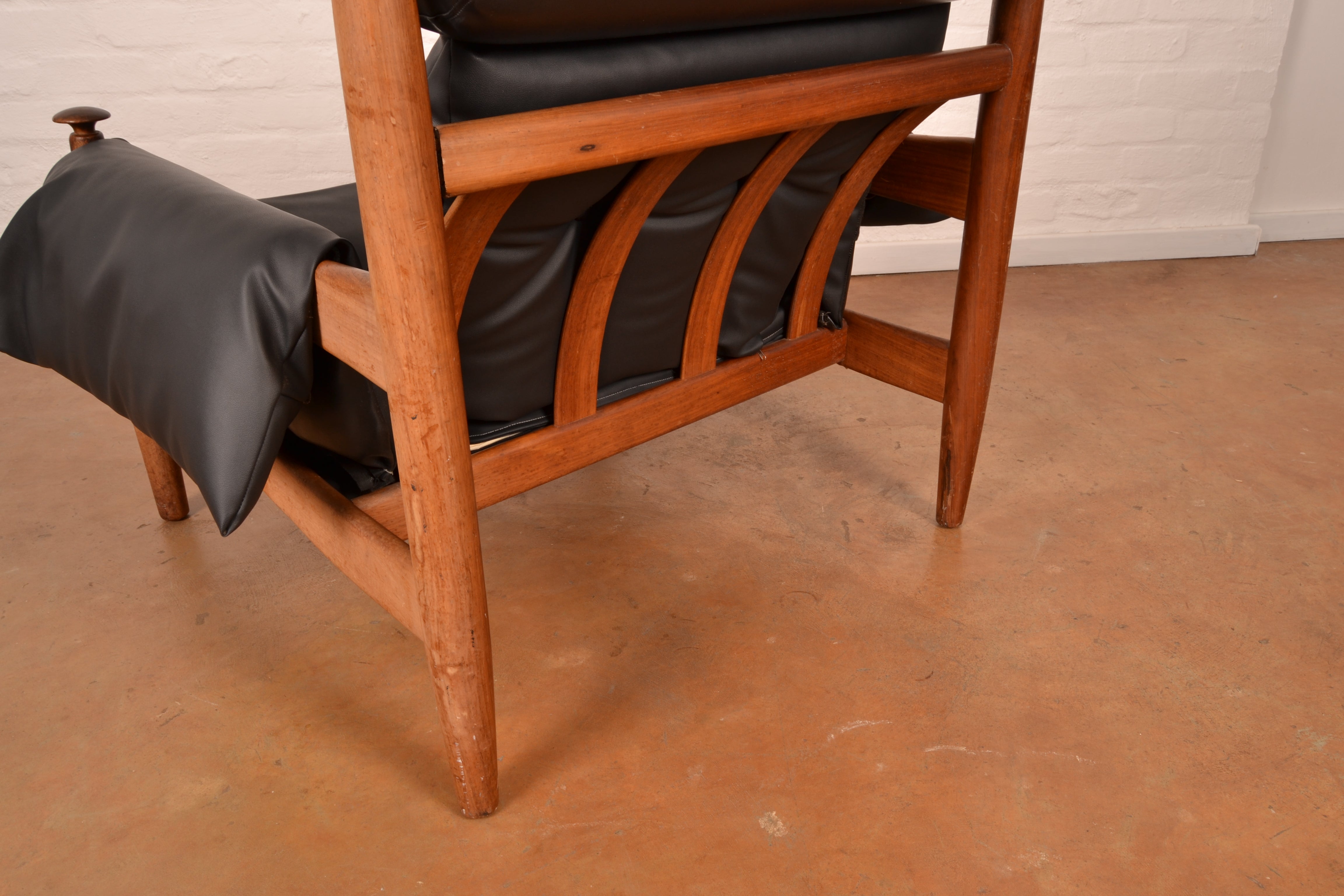Vintage ‘Amiral’ Lounge Chair & Ottoman in Solid Kiaat