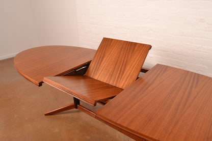 8–10 Seater Extendable South African Mid-Century Modern Dining Table designed by John Tabraham for DS Vorster & Co in Mahogany