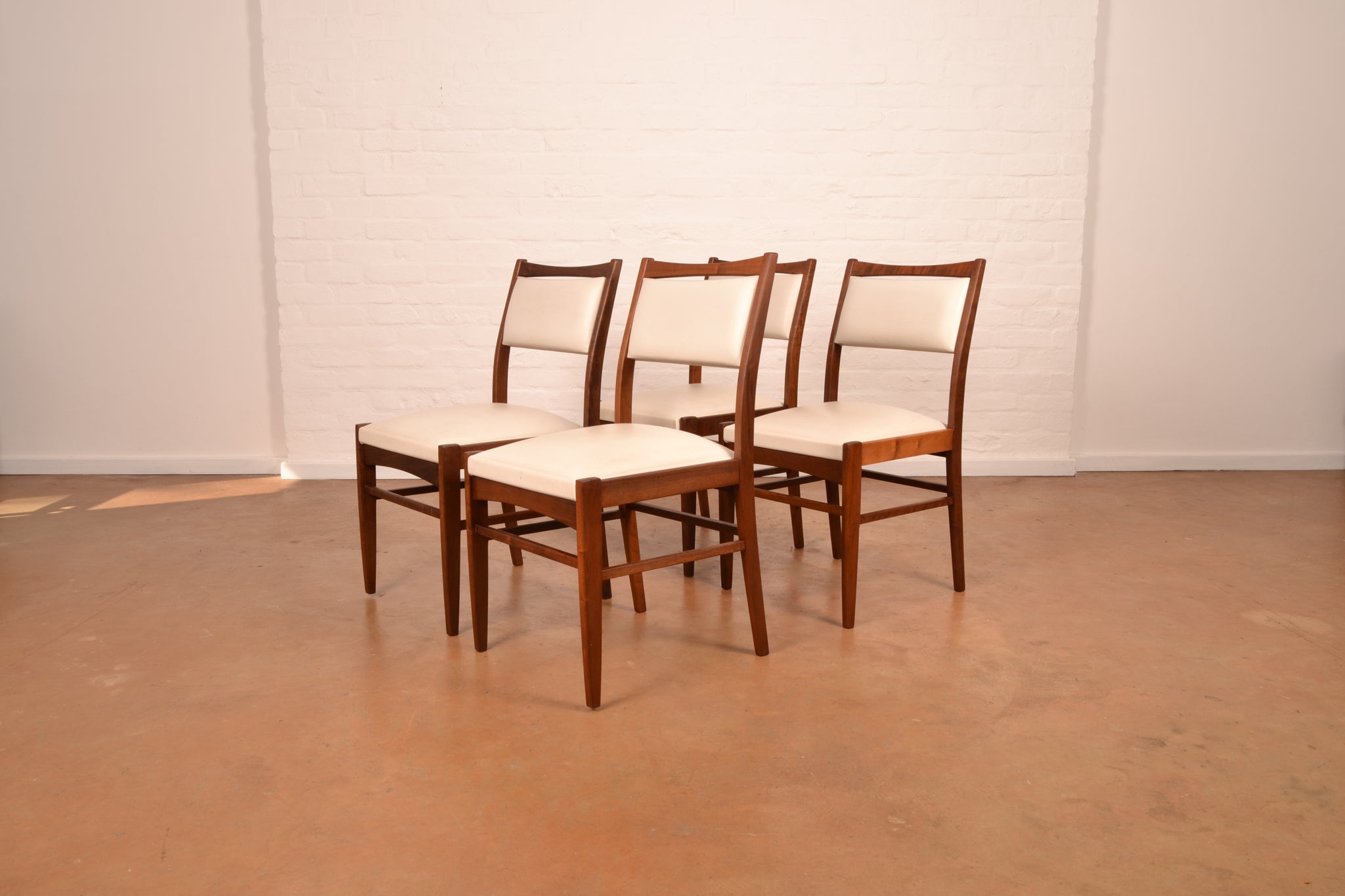 Set of 4 x Vintage MCM Dining chairs in Imbuia by DS Vorster & Co