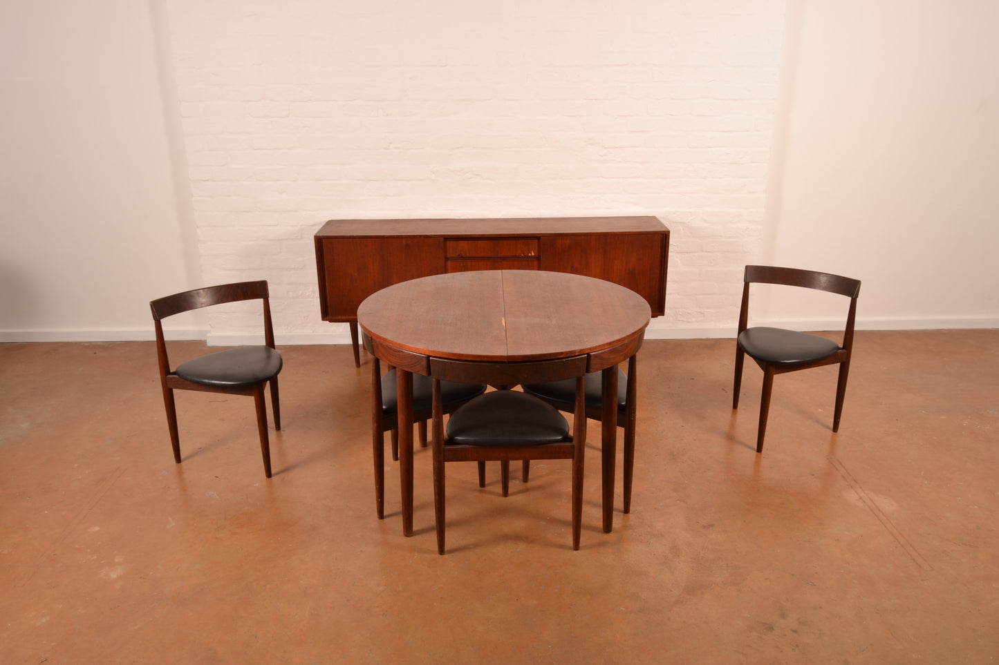 6-Seater Danish Mid Century Modern Extendable Dining Set