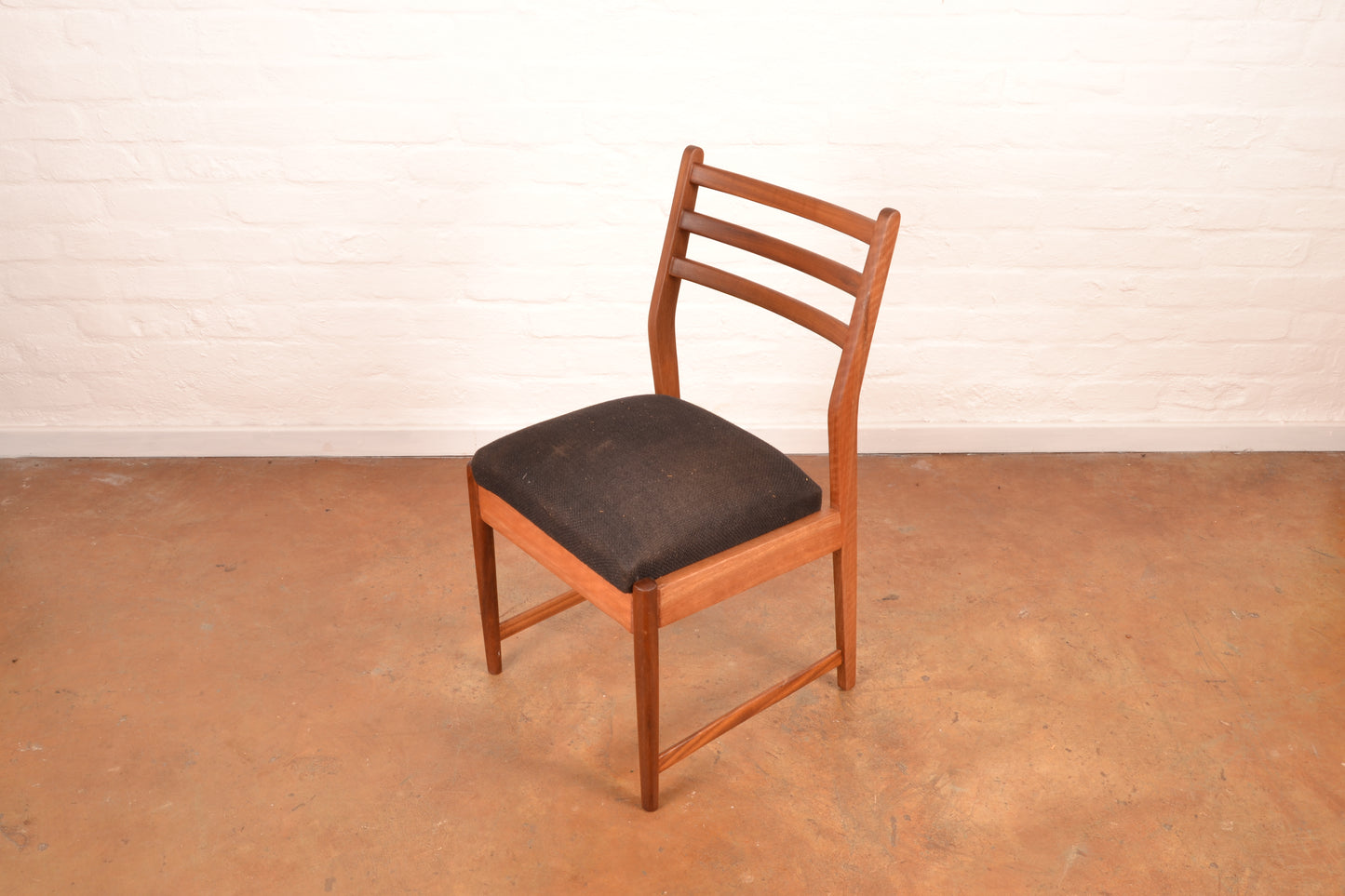 6 Seater Mid Century Modern Dining Room Set by Frystark