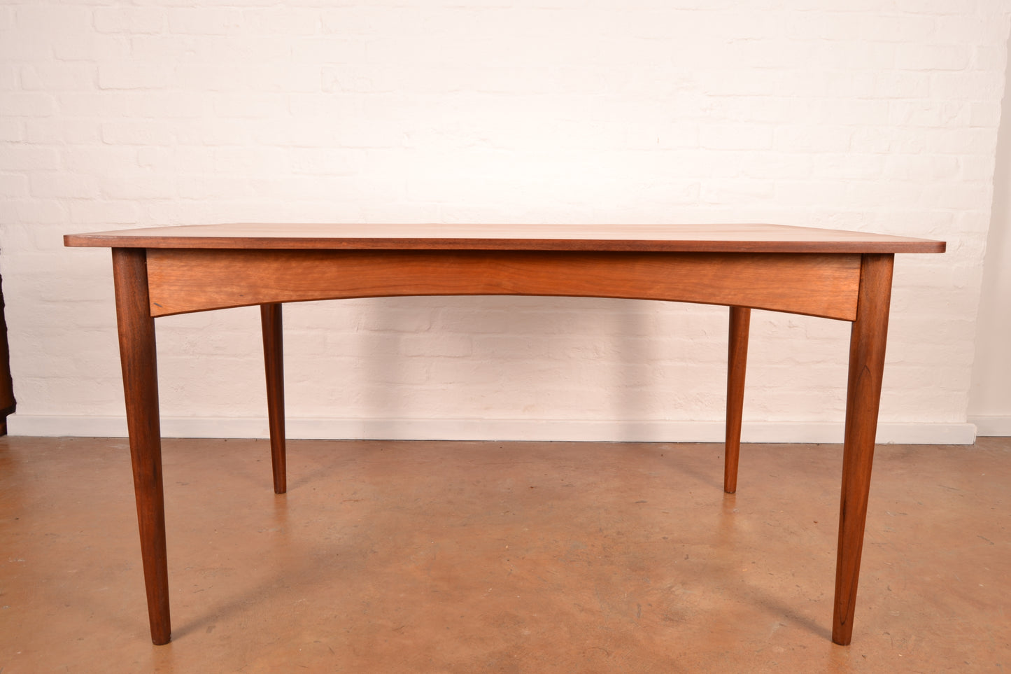 6 Seater Mid Century Modern Dining Table by Frystark