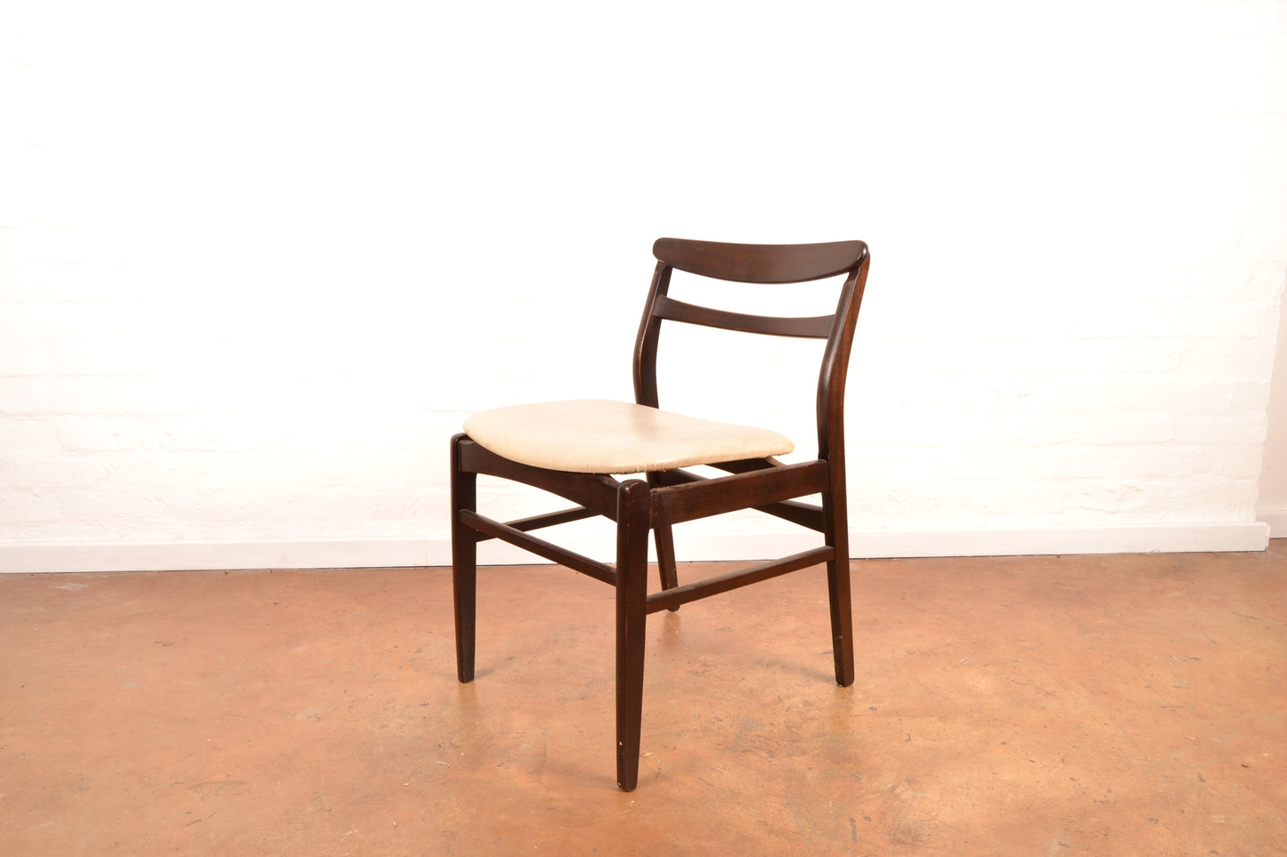 6-8 Seater Mid Century Modern Extendable Dining Set by John Tabraham for DS Vorster & Co
