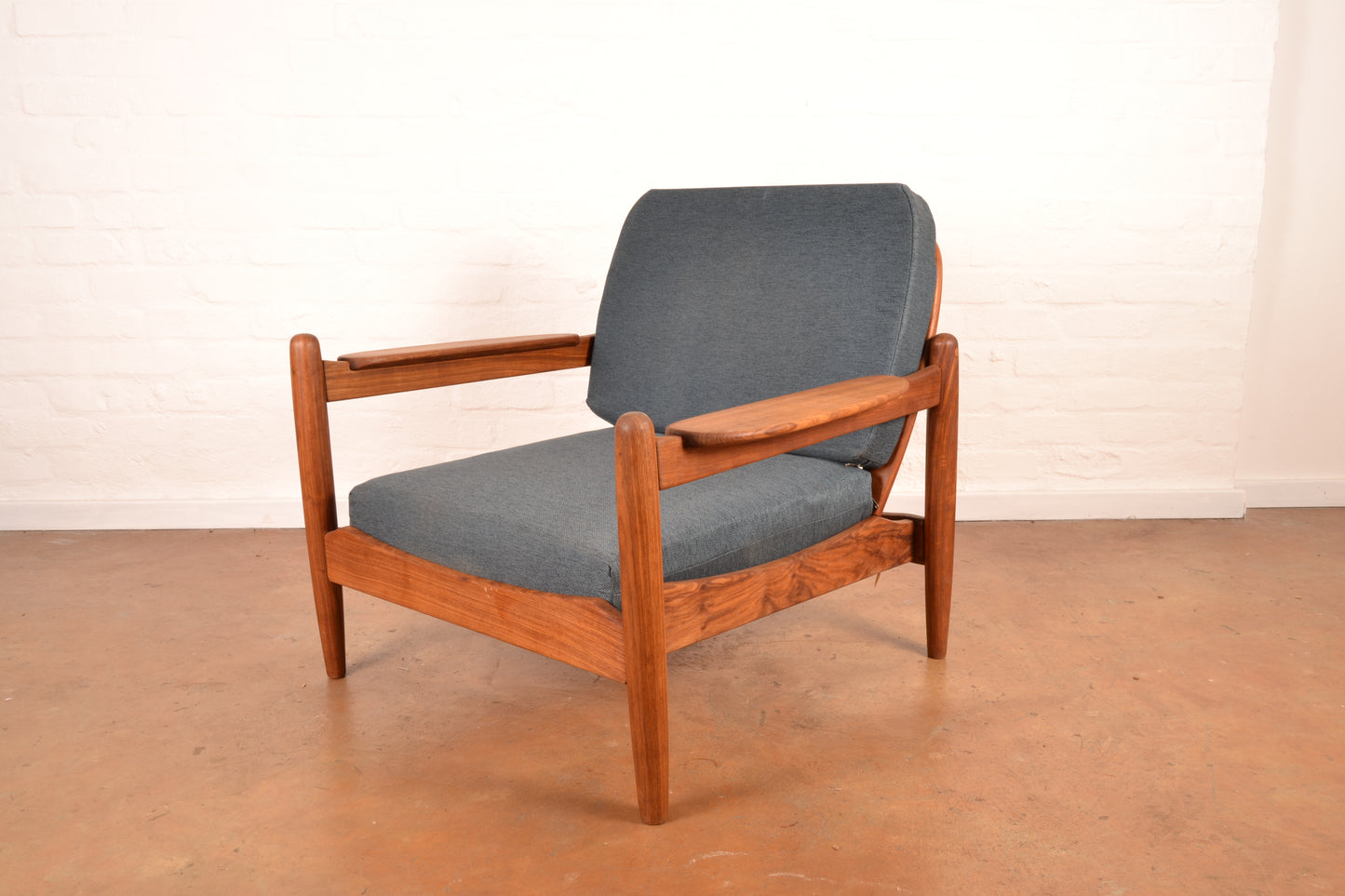 Mid Century Modern Lounge Set