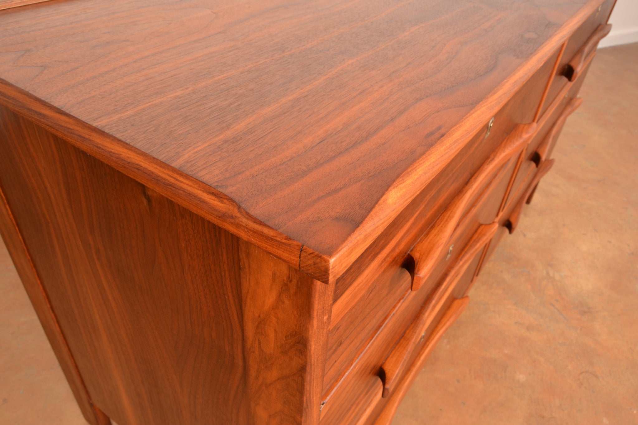 Mid Century Modern 6-Tier Chest of Drawers by Torrente