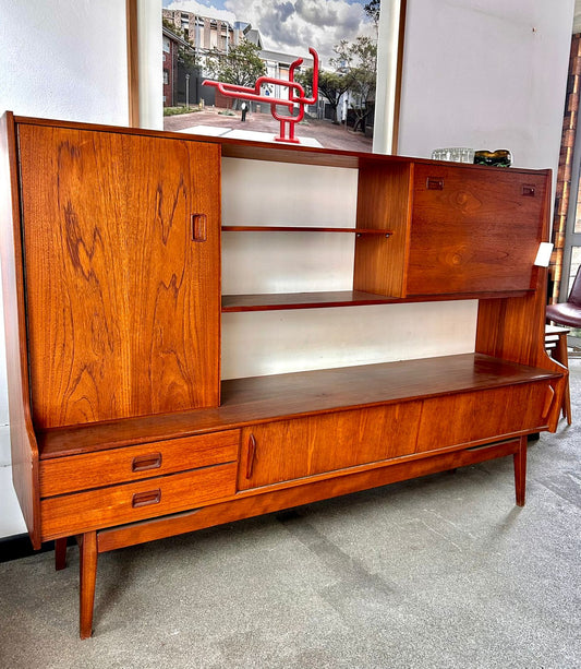 Mid Century Modern High-Sideboard