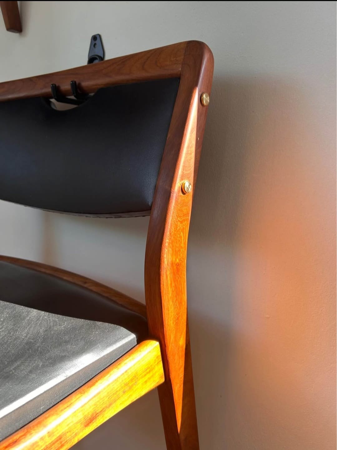 6-Seater Mid Century Modern Oval Dining Set