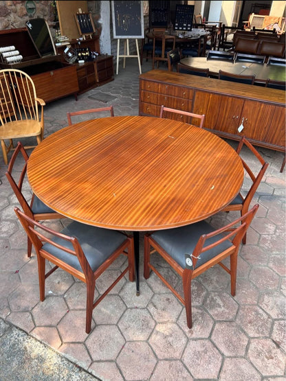 Mid Century Modern 6-Seater Dining Table