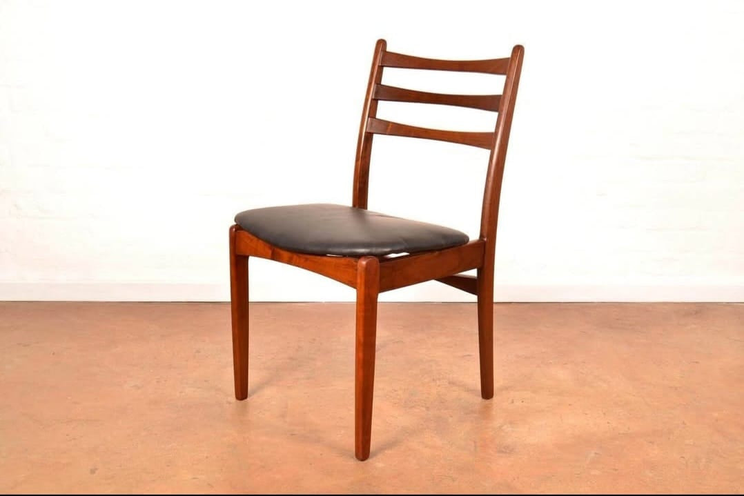 Set of 10 x Mid Century Modern Dining Chairs